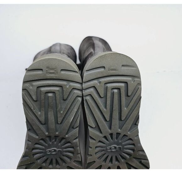 UGG Women 7 Winter Boot - Picture 6 of 10
